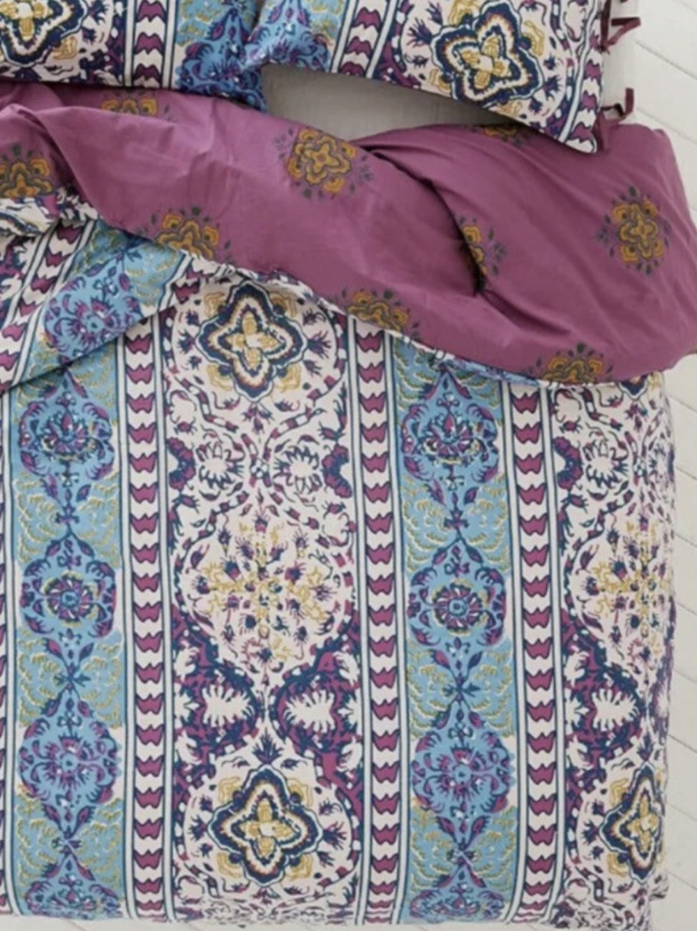 Urban Outfitters Magical Thinking Reversible Boho Duvet Cover - FULL